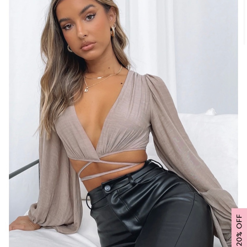 White Fox crop top